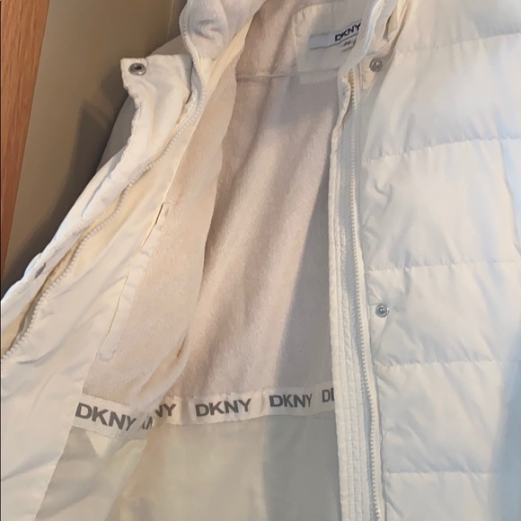 Super warm parka - Picture 3 of 3